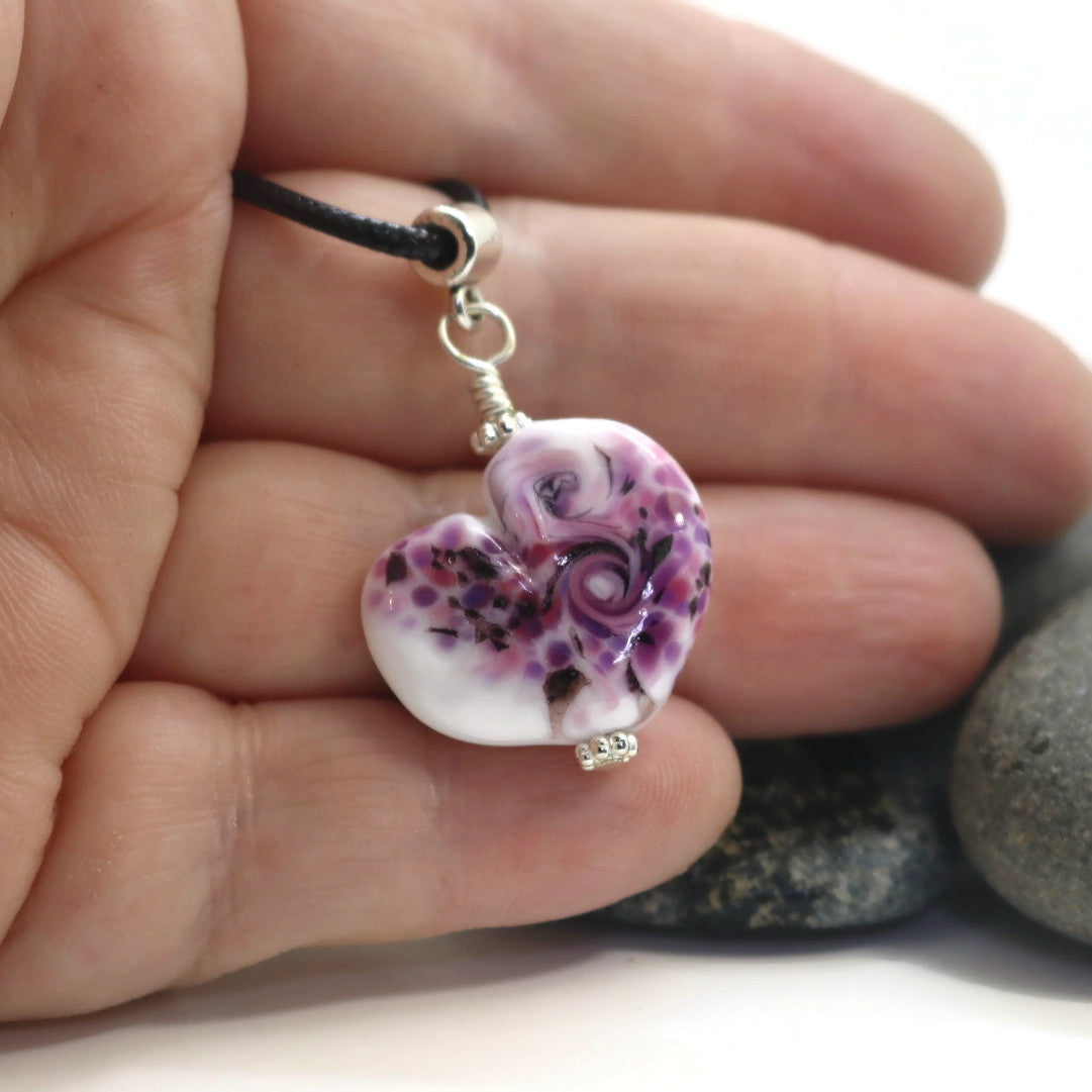 Amethyst Kiss Heart – Glass Pendant Necklace