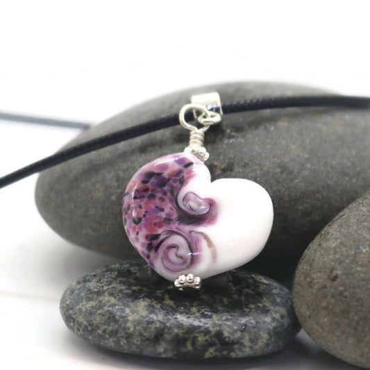 Amethyst Kiss Heart – Glass Pendant Necklace