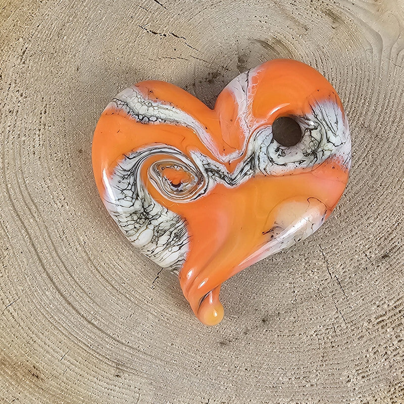 Light orange swirl heart